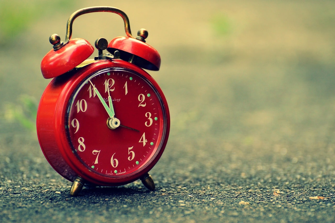 best alarm clock for seniors