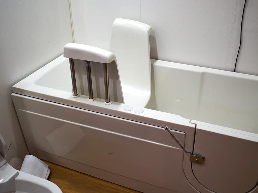 best bathtubs for seniors