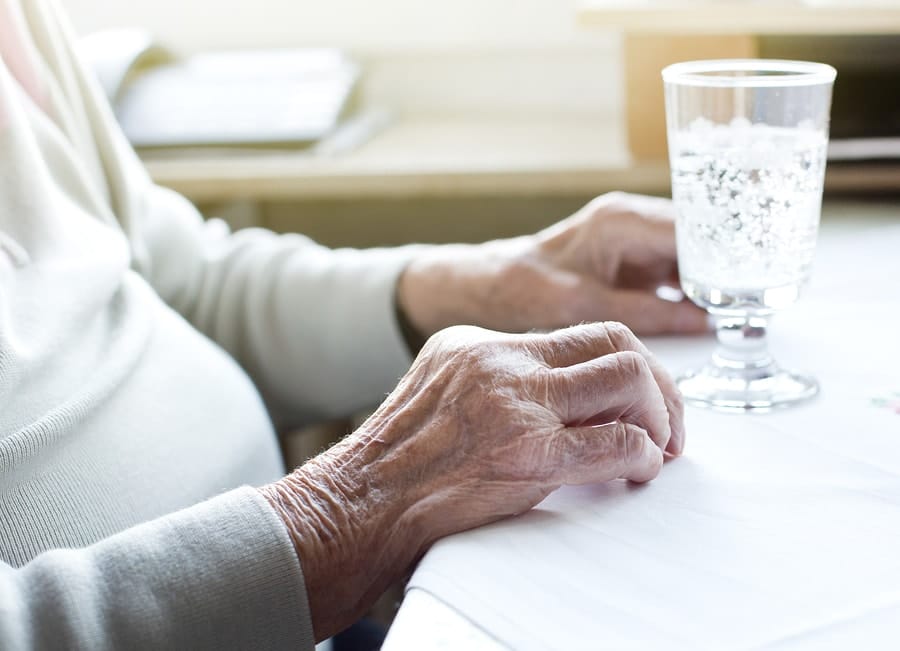 prevent dehydration in seniors